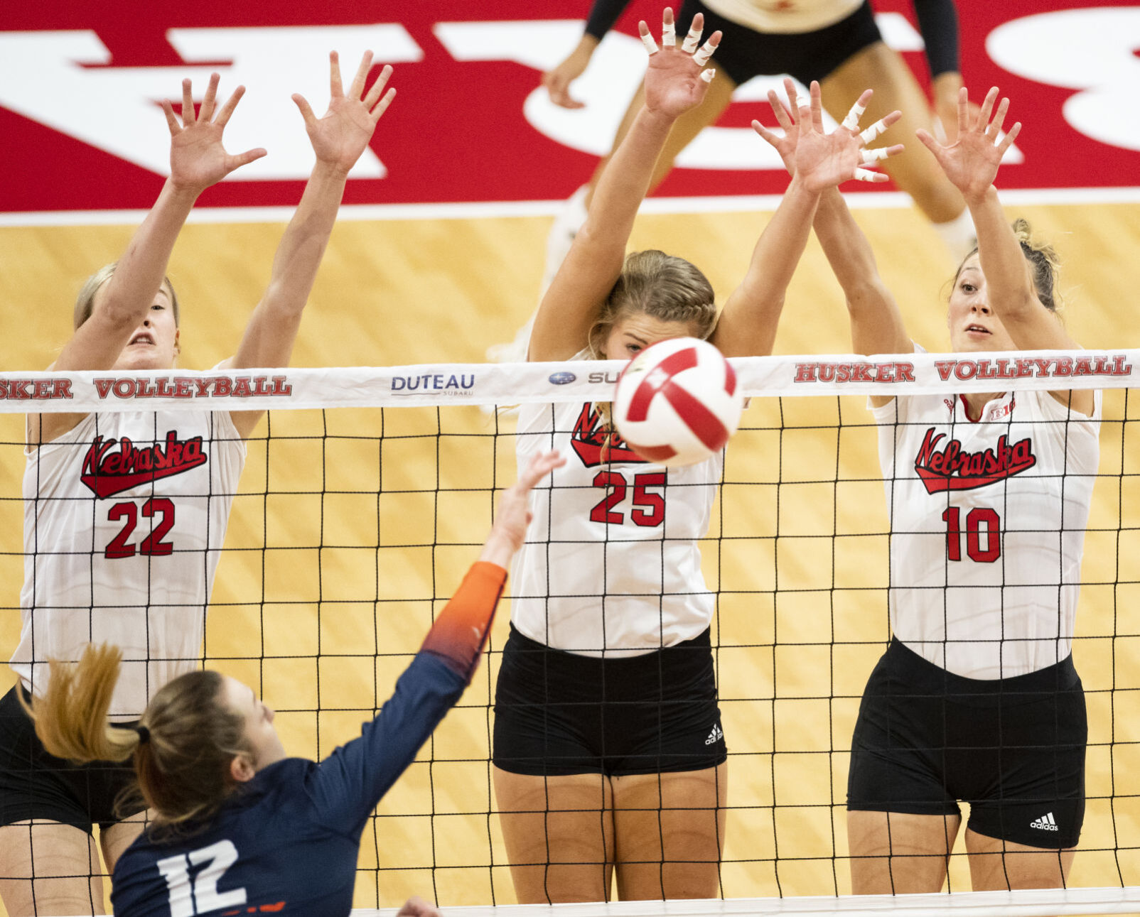 Illinois vs. Nebraska, 10.16